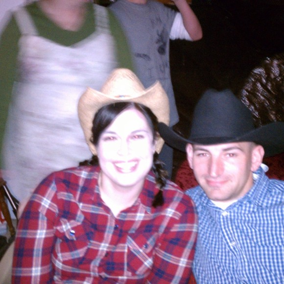 Meet your Posher, Laurie - Picture 1 of 1